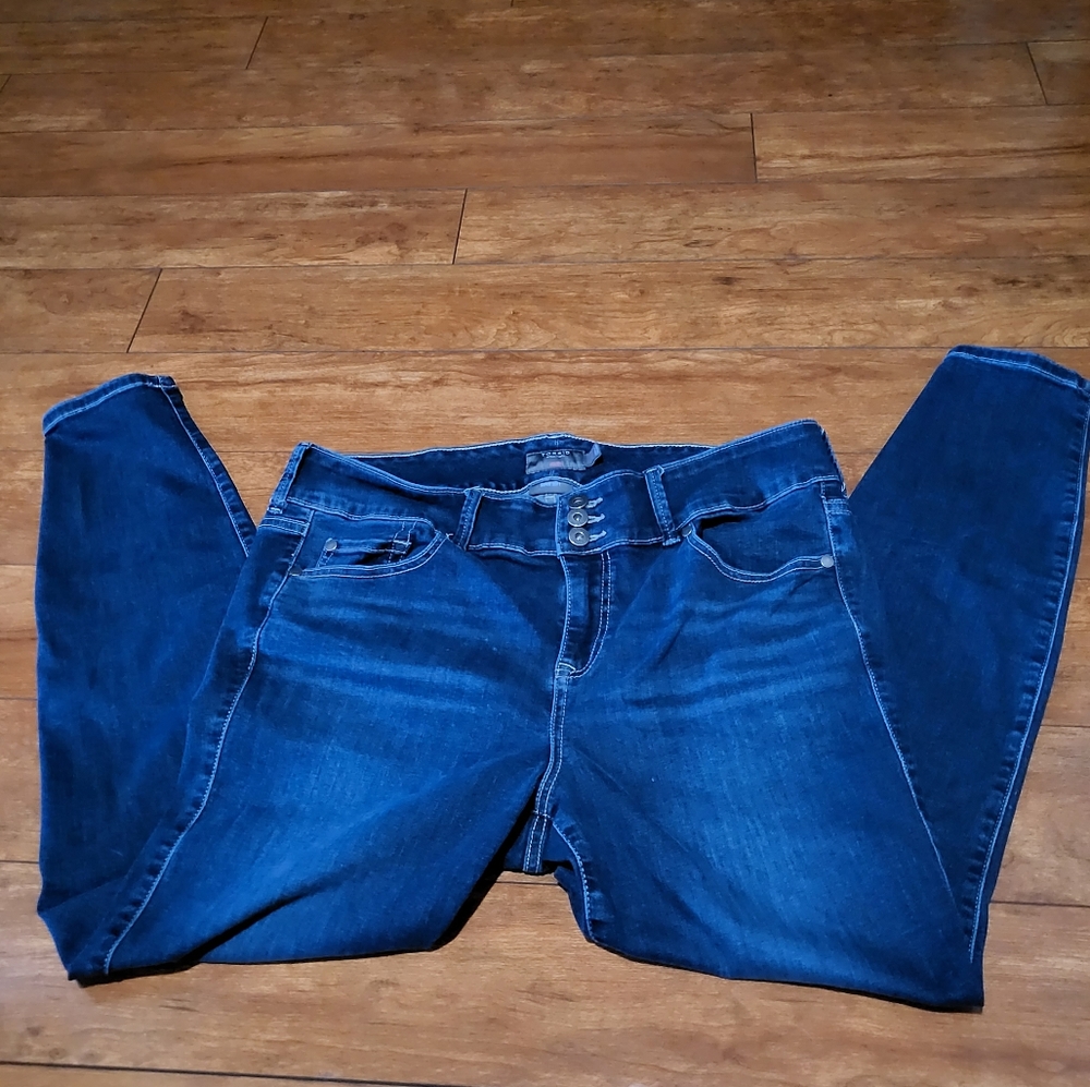 TORRID plus size Jeggings size P18